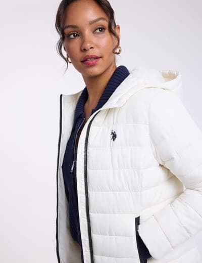 PACKABLE HOODED CHANNEL PUFFER JACKET 5