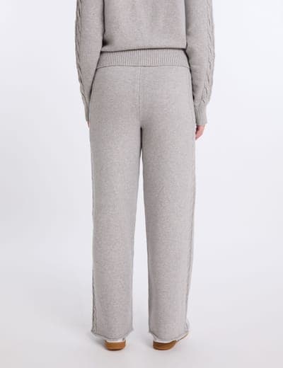 CABLE SWEATER PANT 11