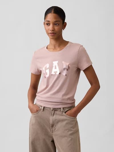 Gap Logo T-Shirt 1