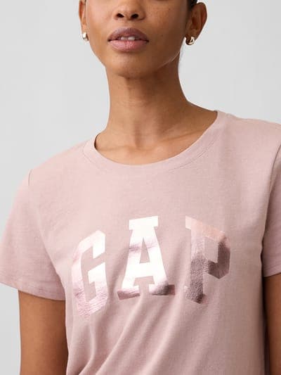 Gap Logo T-Shirt 4