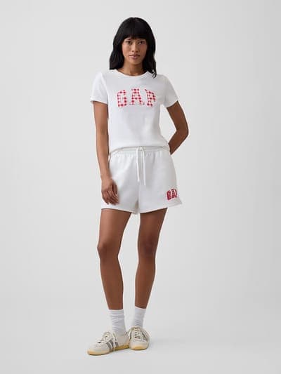 Gap Logo T-Shirt 7