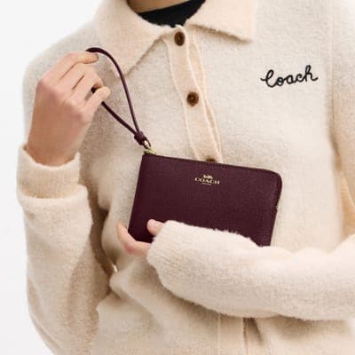 Coach Outlet Corner Zip Wristlet 7
