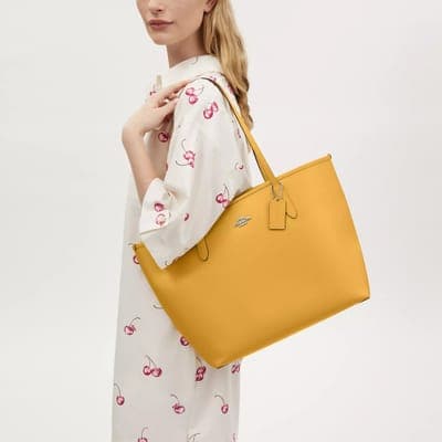 Coach Outlet City Tote 45