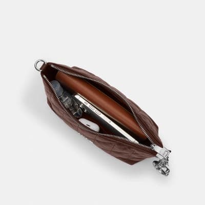 Coach Outlet Caitlin Shoulder Bag With Quilting 17