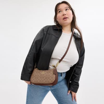 Coach Outlet Teri Shoulder Bag In Signature Canvas 5
