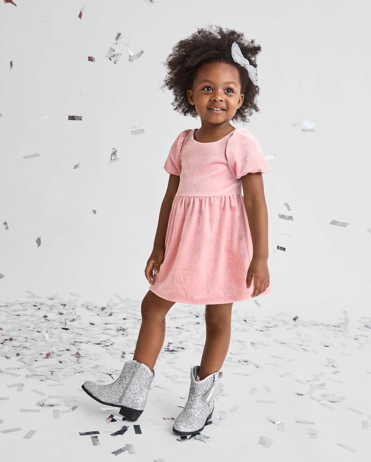 Baby And Toddler Girls Short Sleeve Glitter Bow Velour Bubble Dress