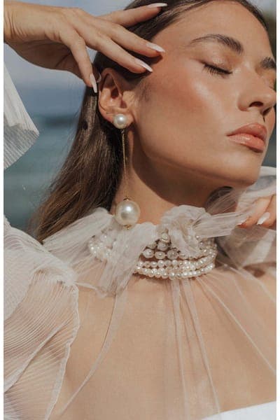 Untamed Petals Ines Pearl Drop 3