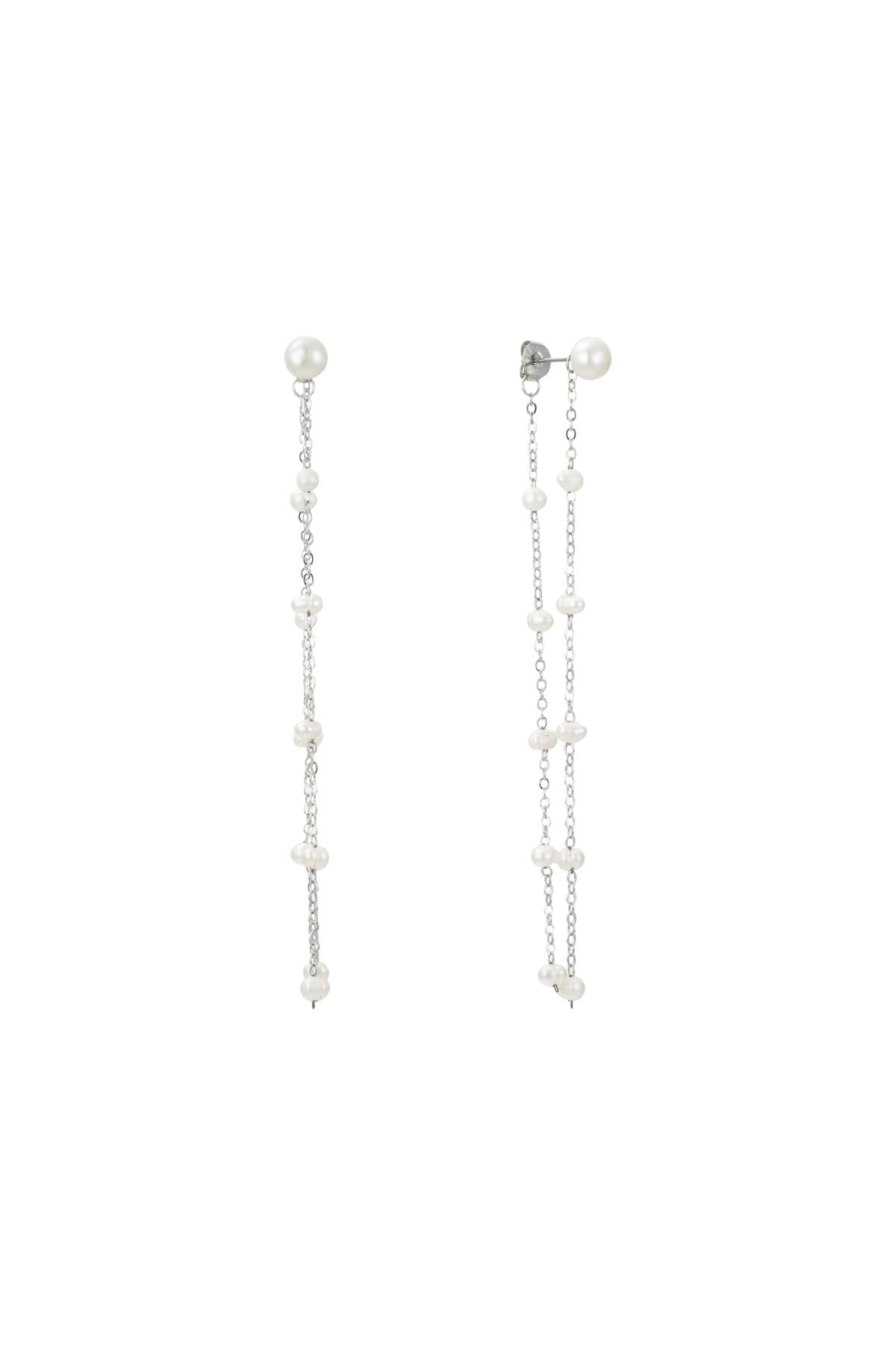 Untamed Petals Lara Pearl Drop Earrings