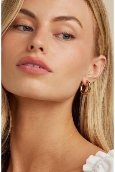 Untamed Petals Zuma Freshwater Pearl Hoops 3
