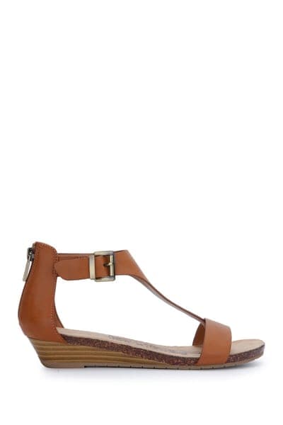 Reaction Kenneth Cole Great Gal T-Strap Sandal — Toffee 3