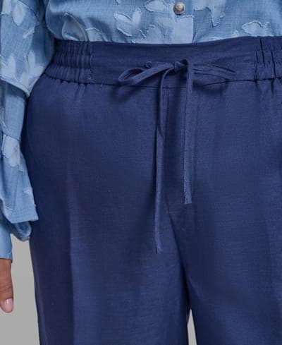 Plus Size Mid-Rise Pull-On Pants 10