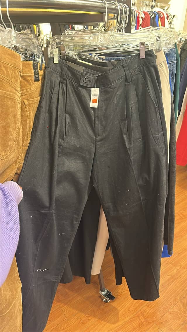 10 · Banana Republic Factory