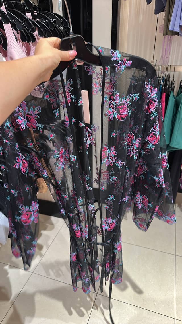 Кимоно с цветочной вышивкой · Victoria's Secret