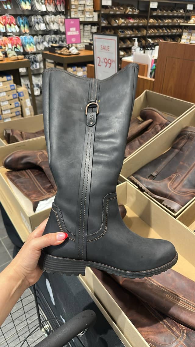 Clarks · Эффектные кожаные сапоги