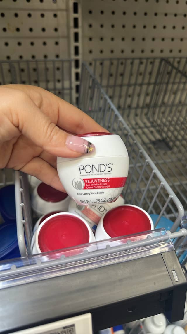 Крем POND'S Rejuveness для борьбы с морщинами · Walmart
