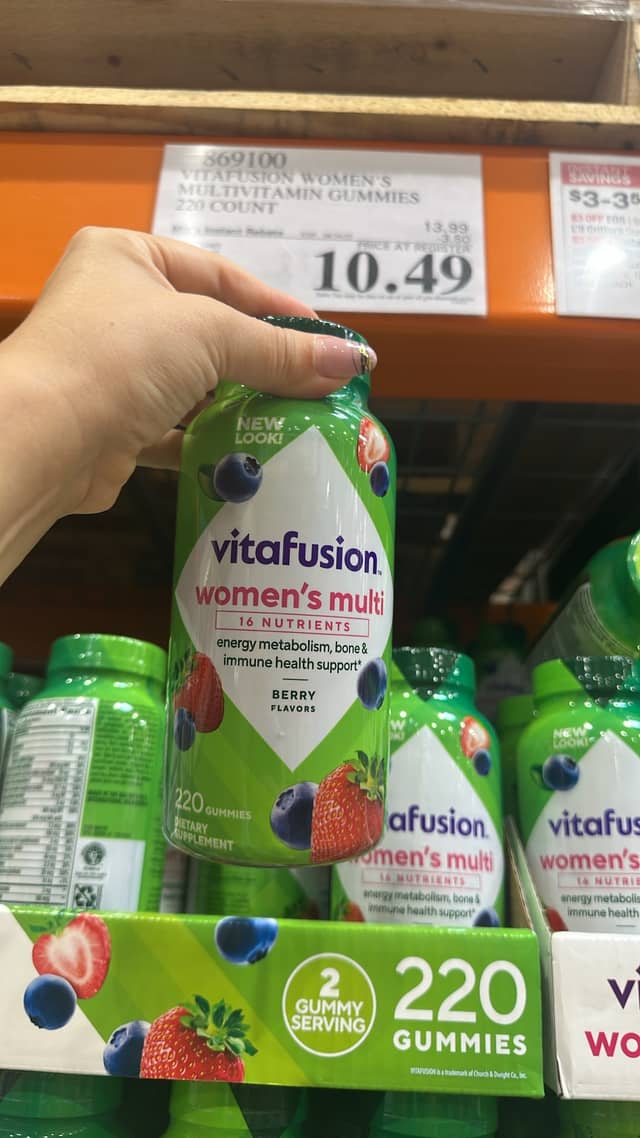 Жевательные витаминные конфеты Vitafusion для женщин · Costco