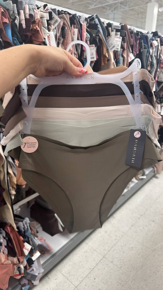 Трусики Danskin с невидимым V-образным поясом · TJ Maxx