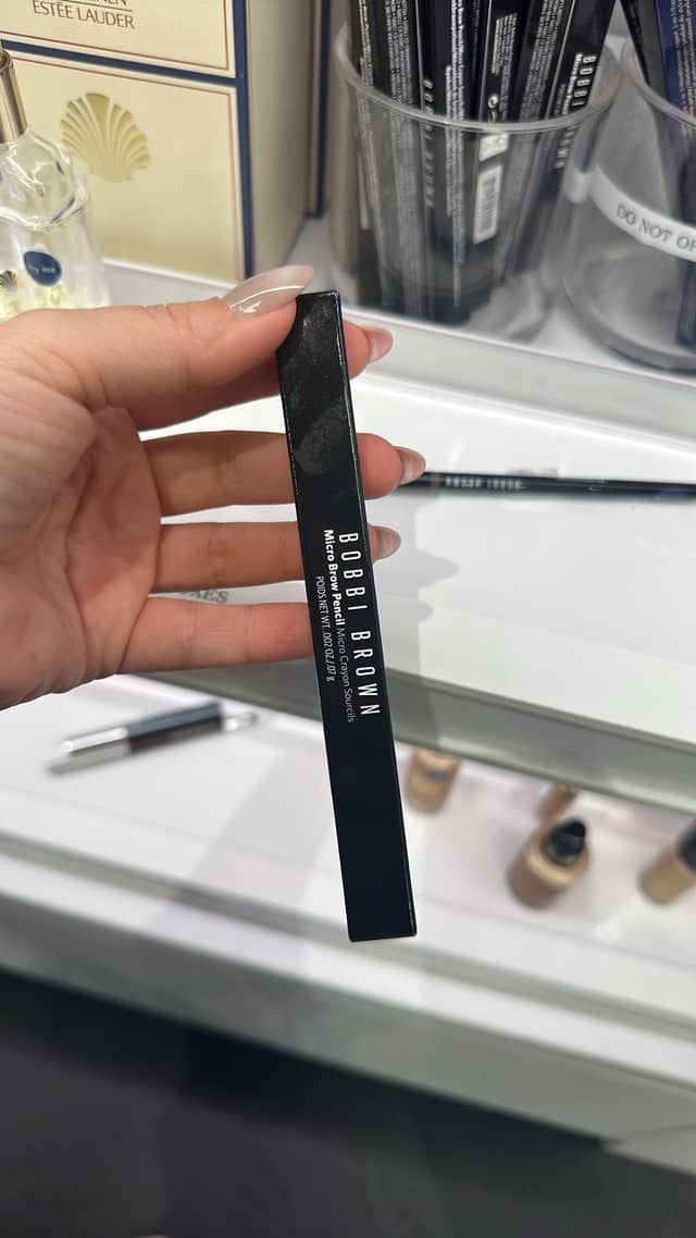 Микро-карандаш для бровей Bobbi Brown · The Cosmetics Company Store