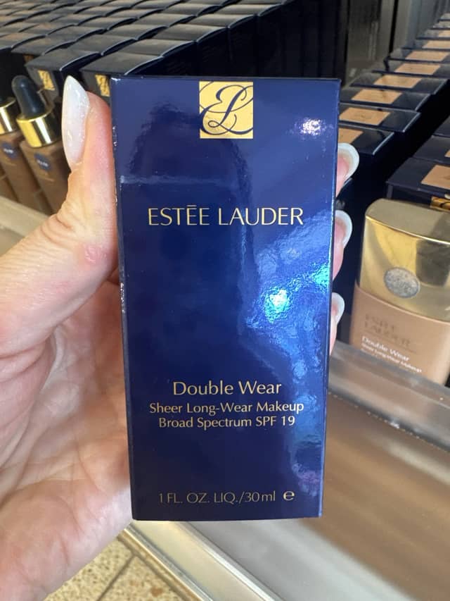 Тональный крем Estée Lauder Double Wear · The Cosmetics Company Store