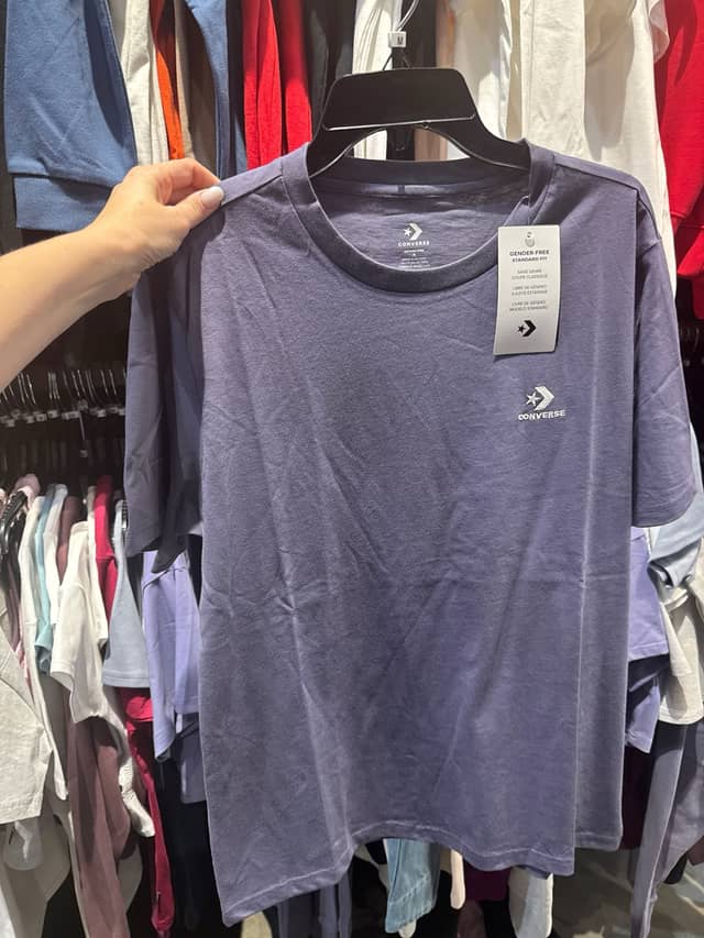 Футболка Converse без гендерных границ · Converse Factory и Clearance Store