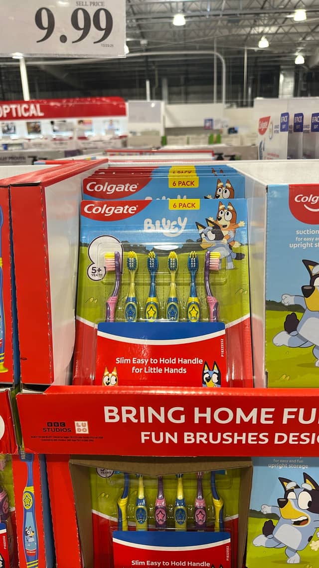Набор зубных щёток Colgate для детей · Costco