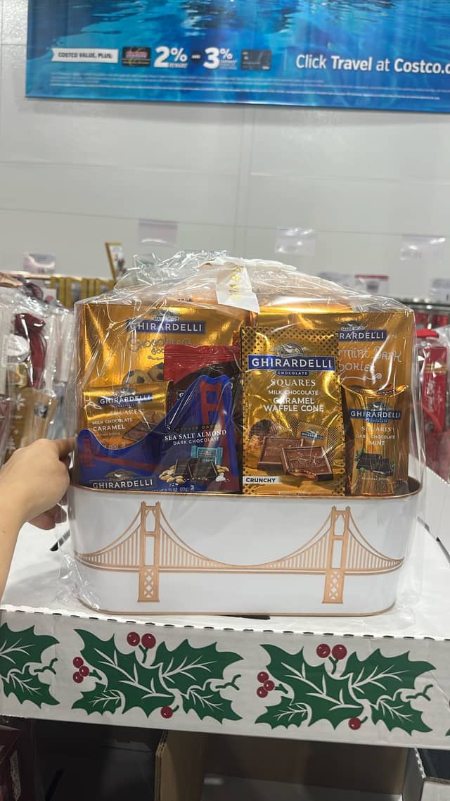 Подарочная корзина с шоколадом Ghirardelli · Costco