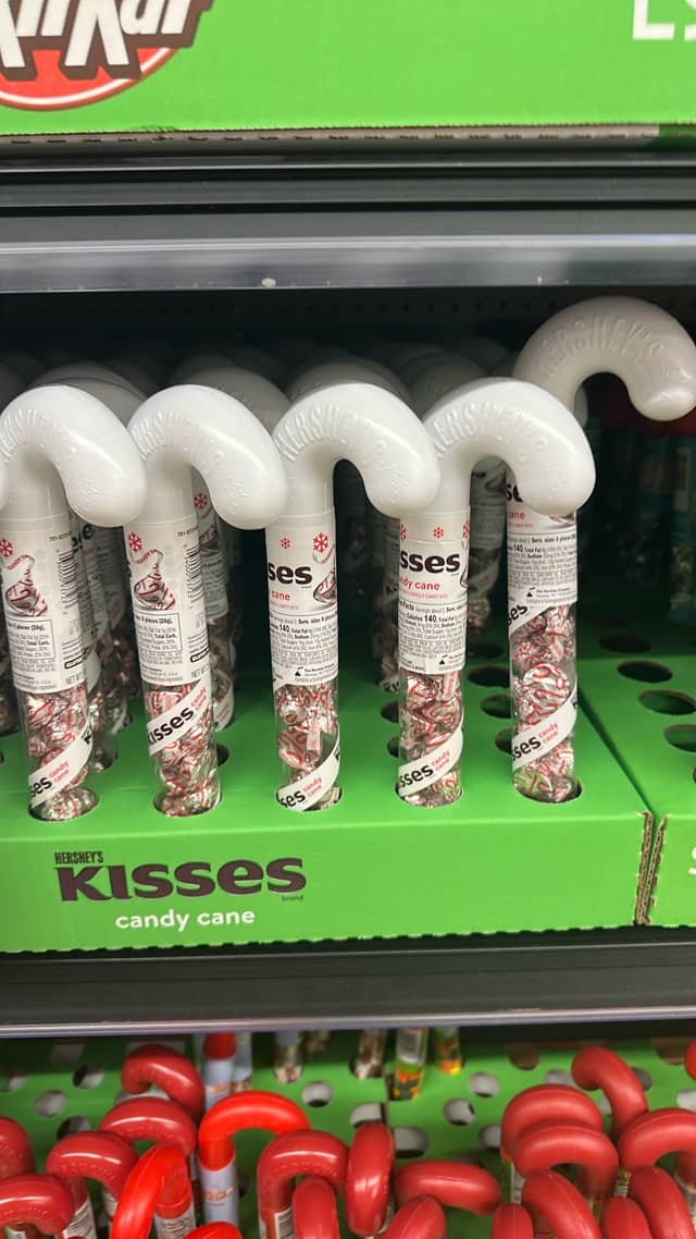 Конфеты в виде трости Hershey's Kisses · Walmart
