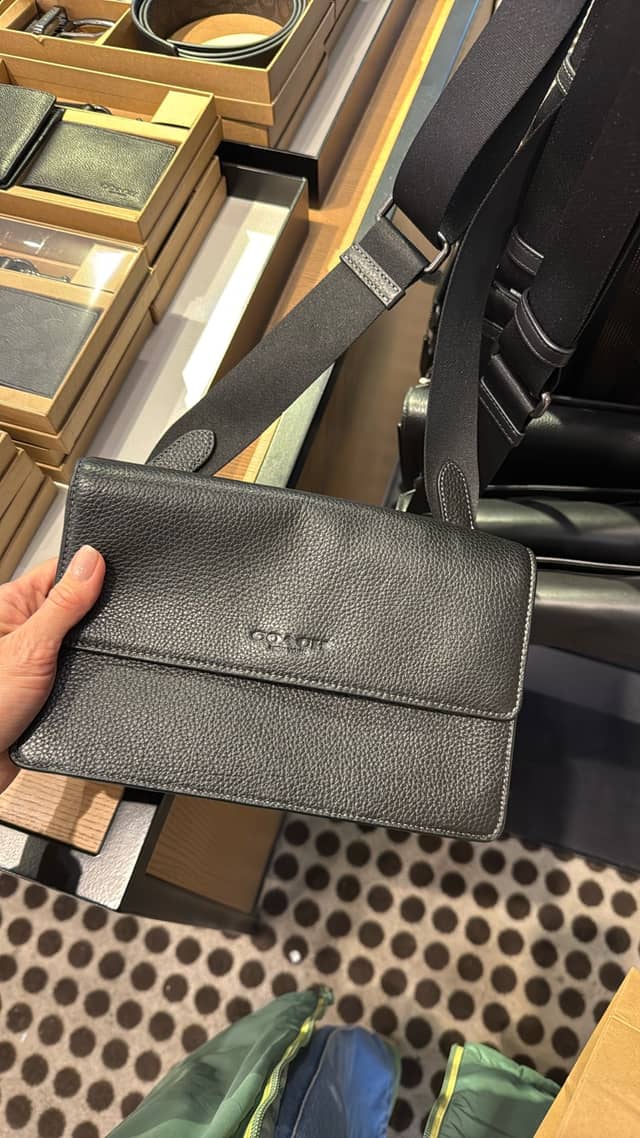 Stylish Leather Clutch · Coach Outlet