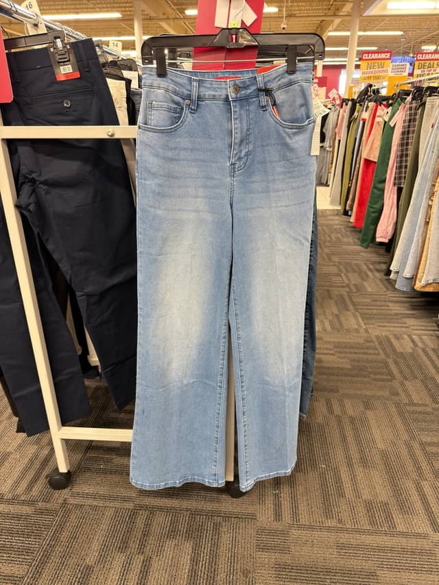 Guess · Burlington