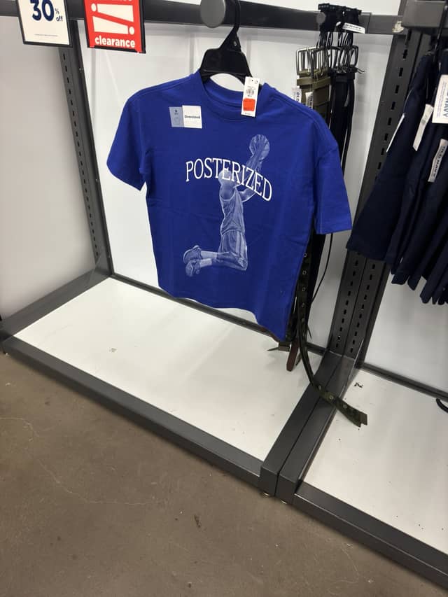Футболка на мальчика · Old Navy