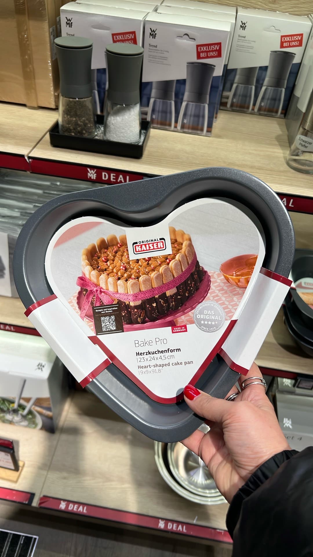 Heart-Shaped Cake Pan