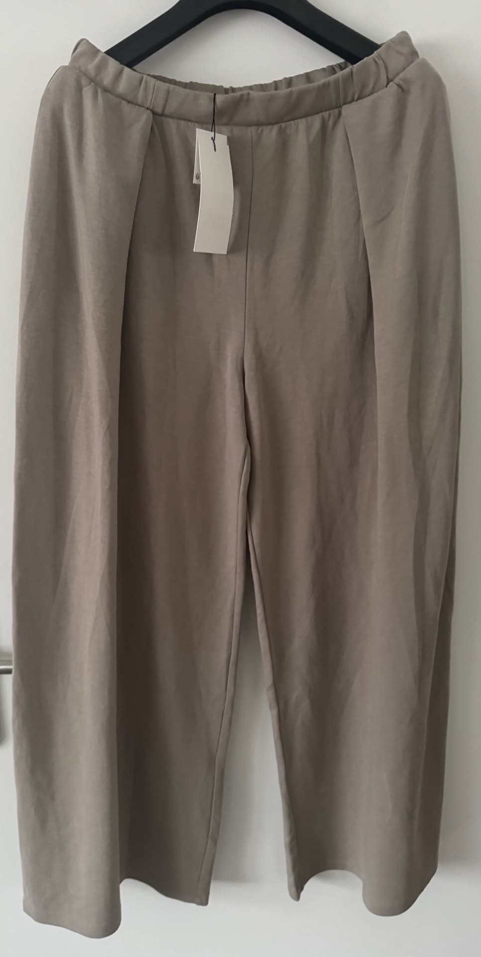 Chic Wide-Leg Pants