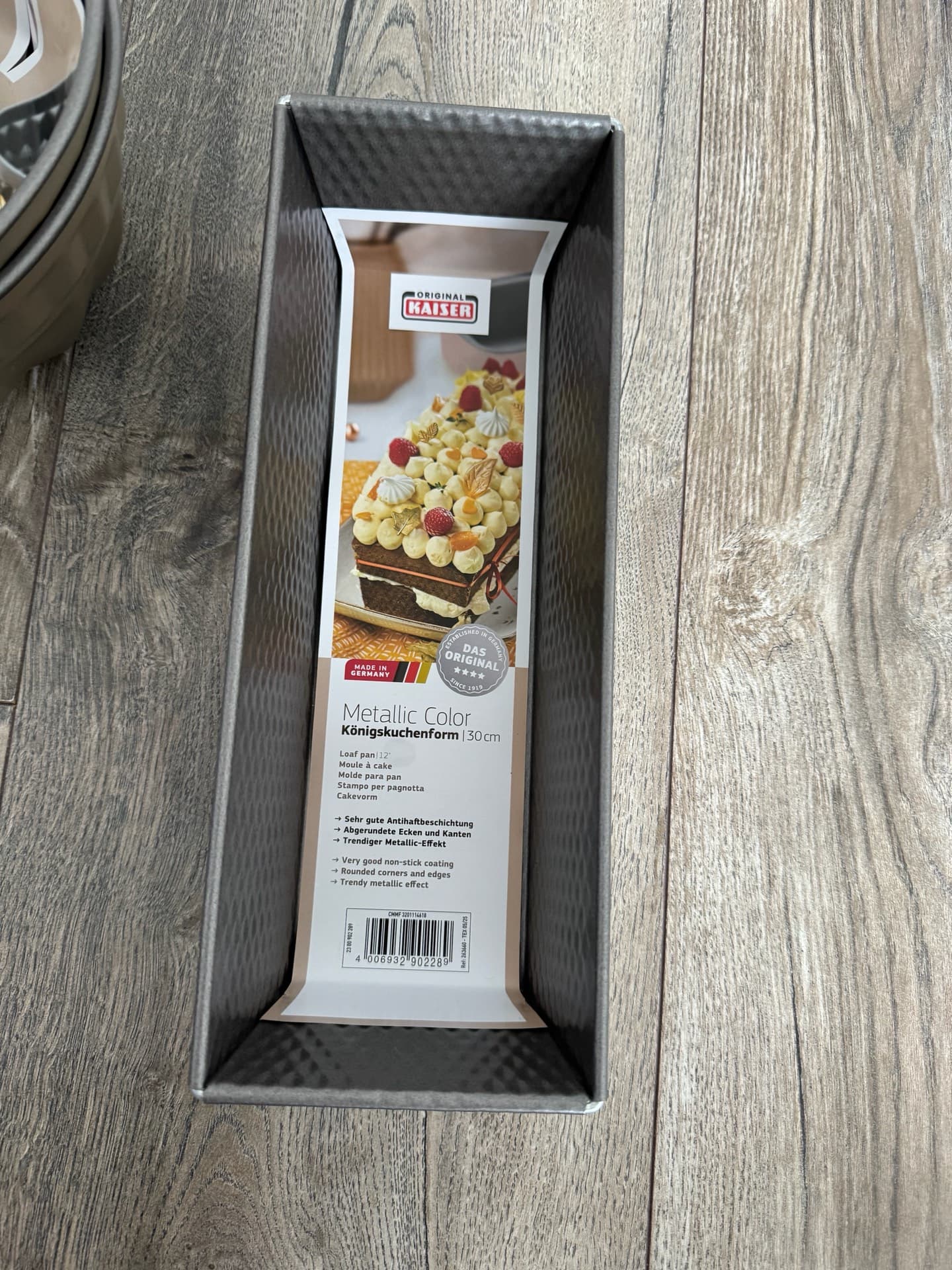 Kaiser Metallic Cake Pan
