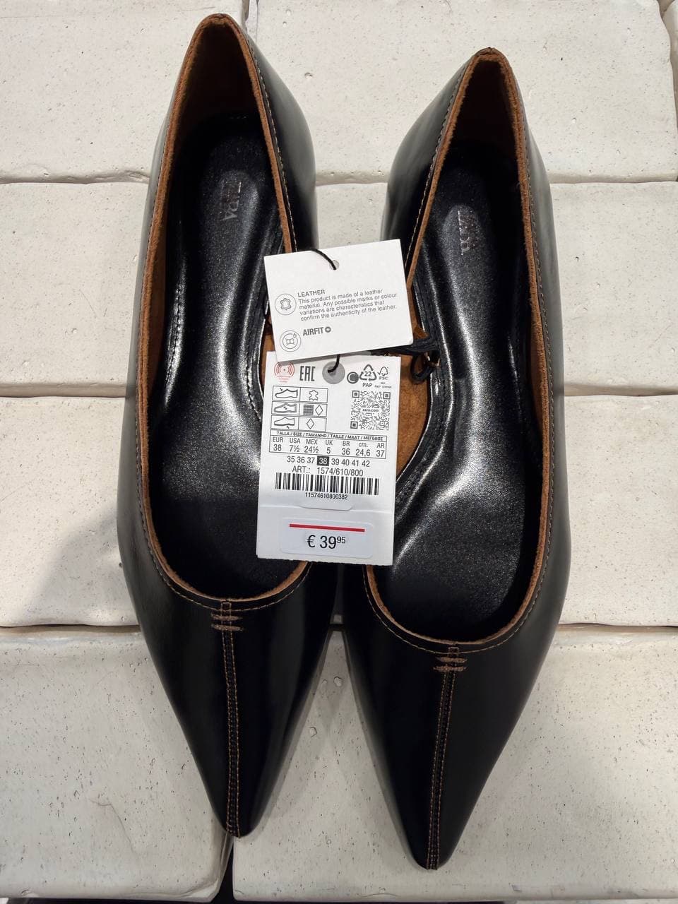 Elegant Black Flats