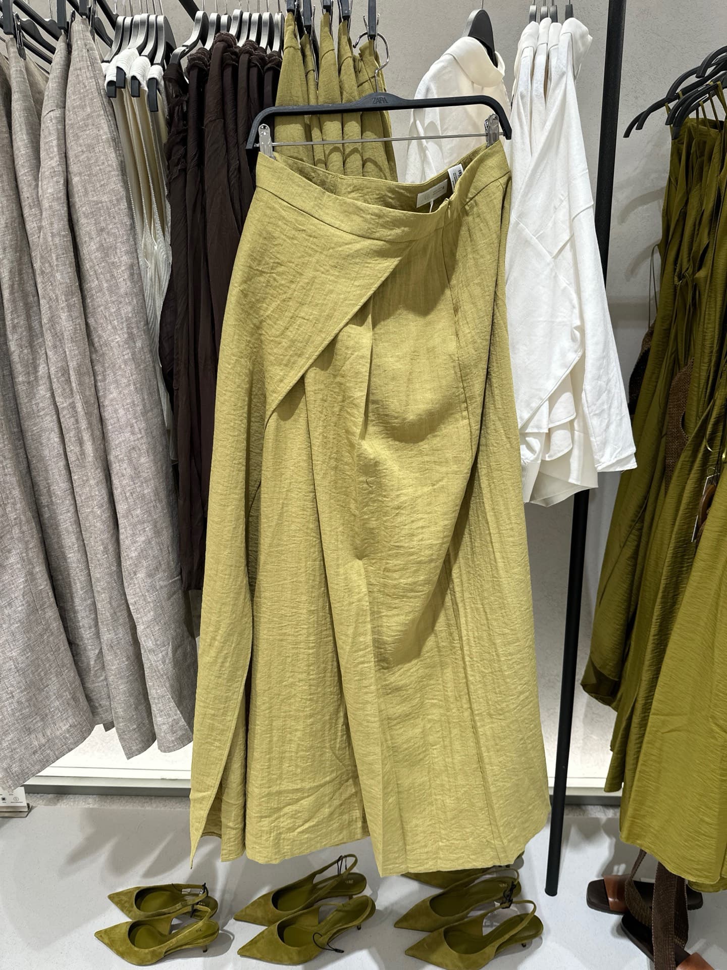 Stylish Pleated Skirt