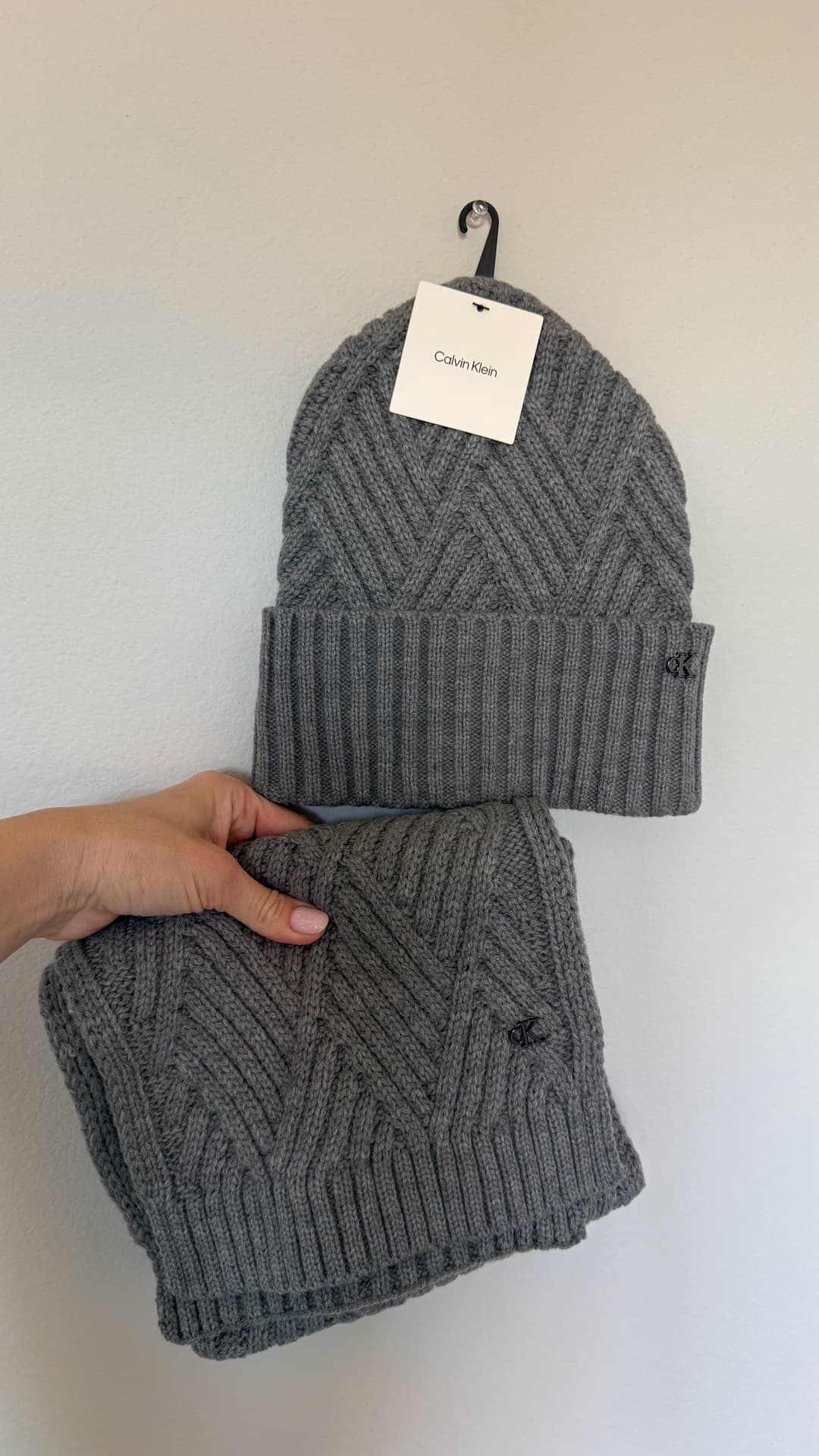 Calvin Klein Knit Hat and Scarf Set