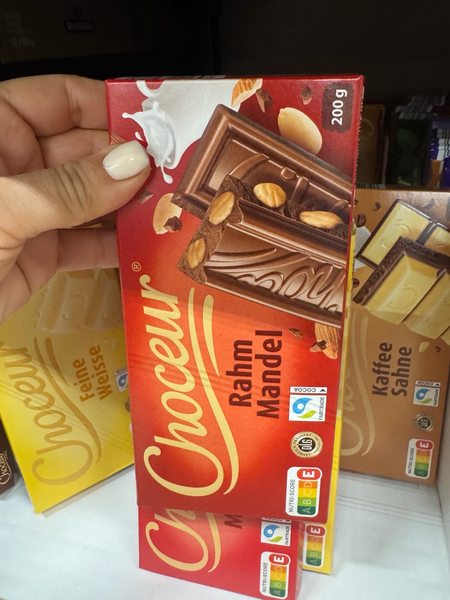 Chocoeur Milk Chocolate with Almonds