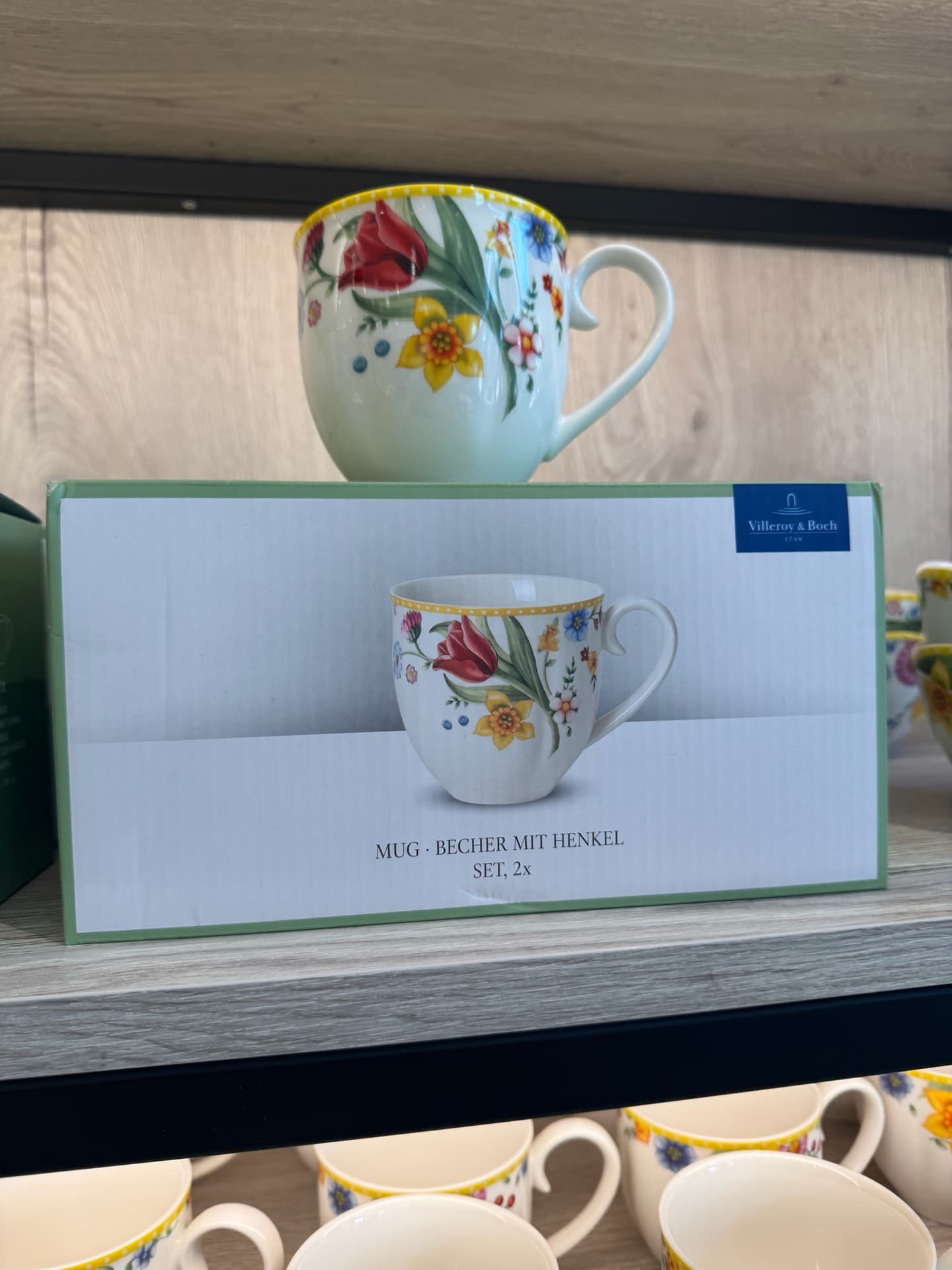 Floral Design Mug Set