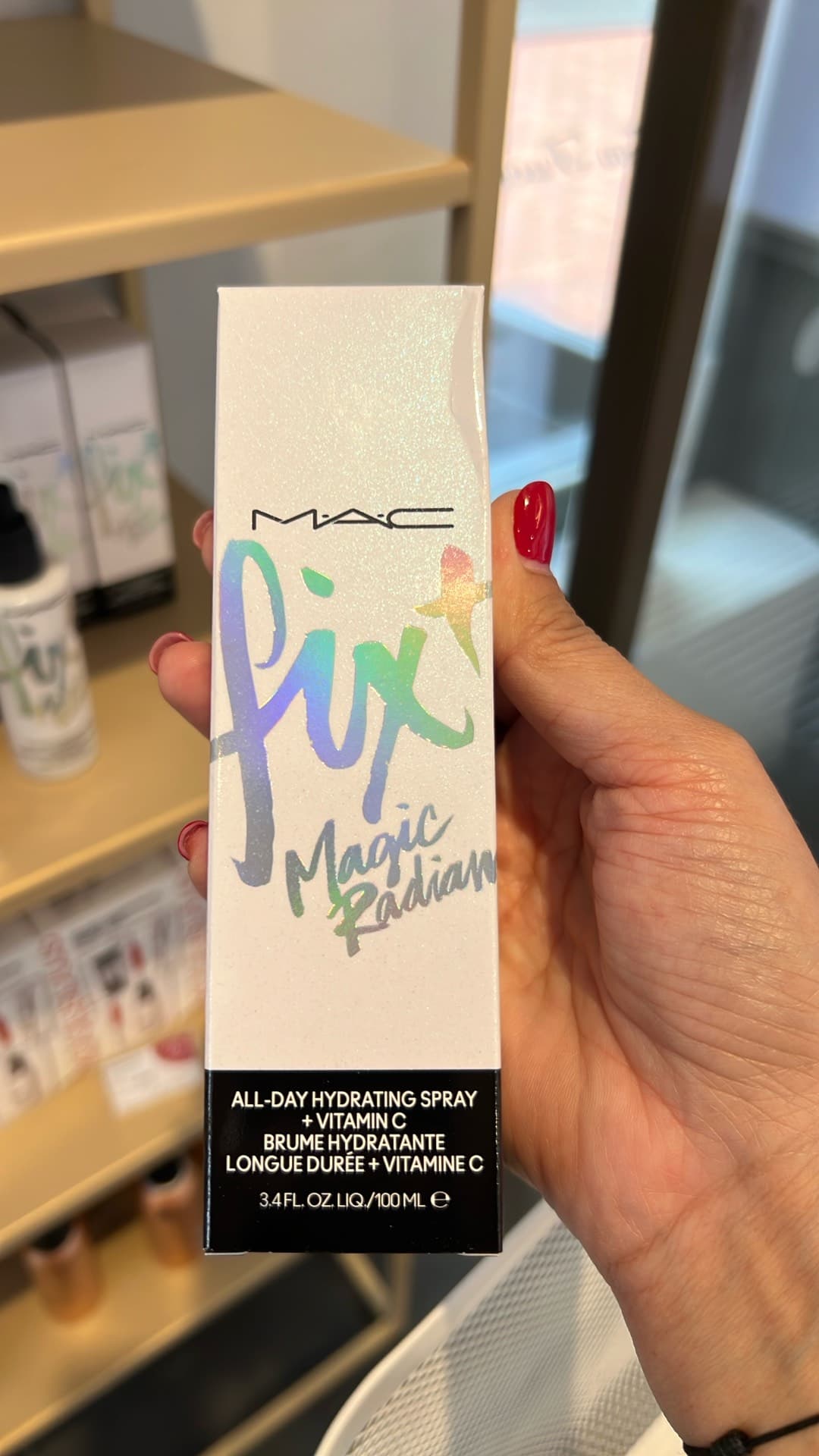 Спрей MAC Fix Magic Radiant