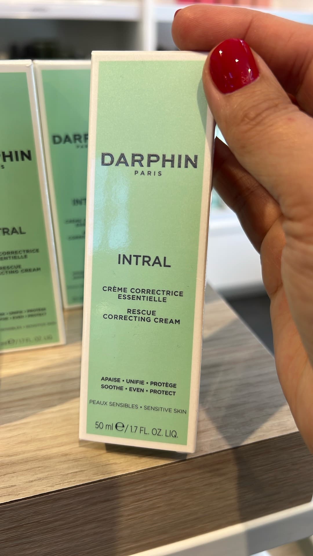 Корректирующий крем Darphin Intral