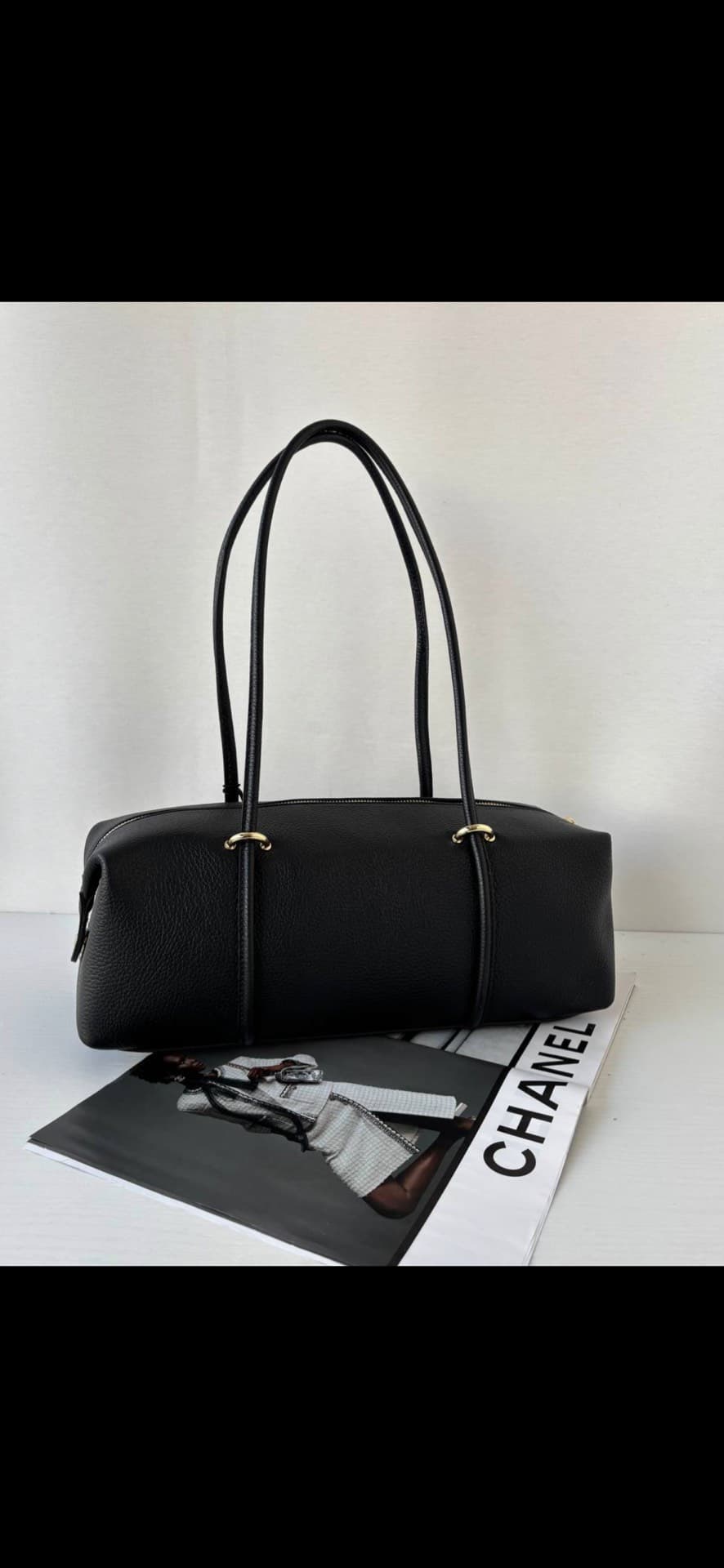 Chic Black Handbag