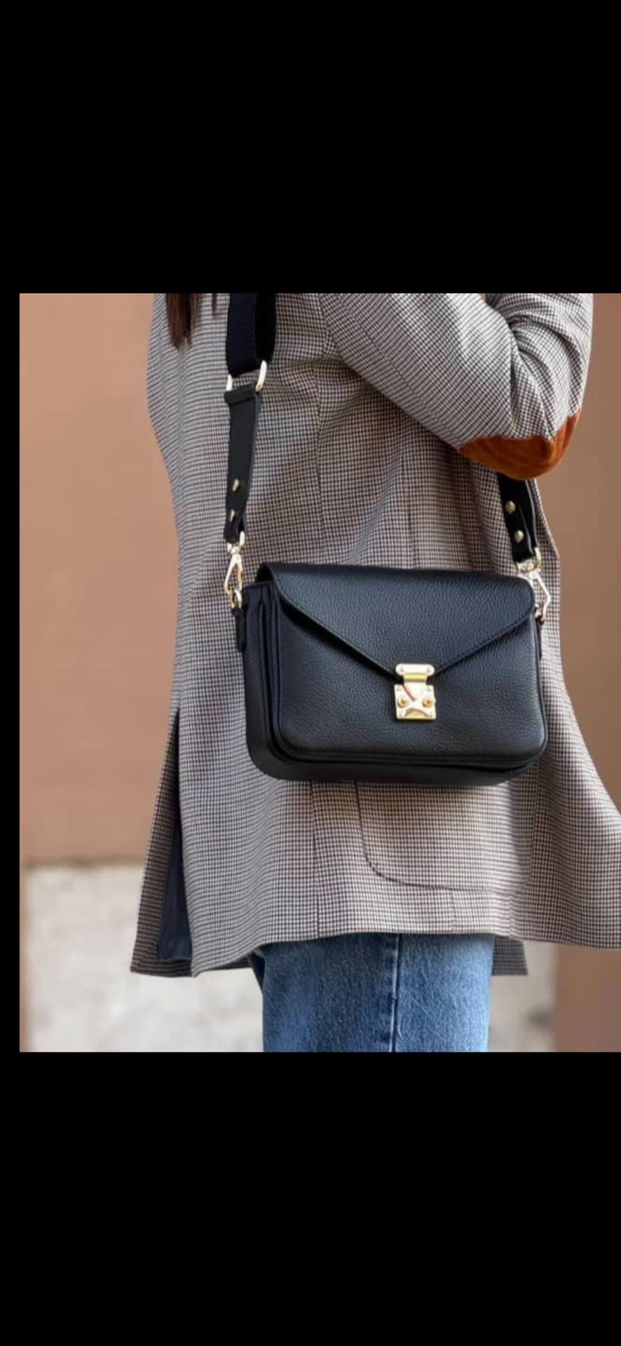 Chic Black Crossbody Bag