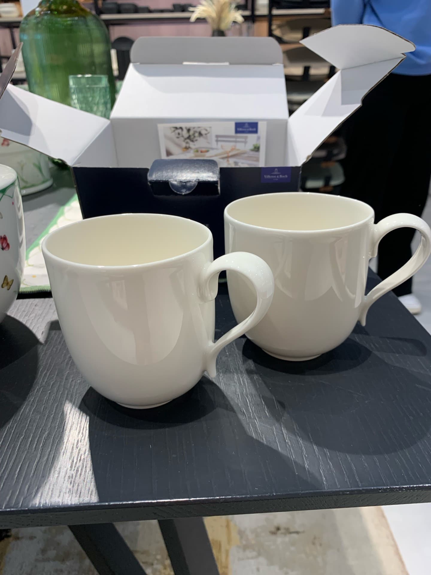 Elegant Mug Set