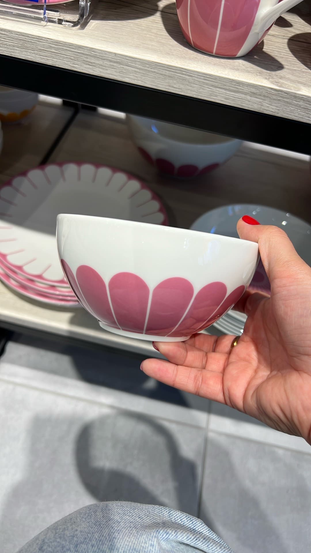 Stylish Pink Bowl