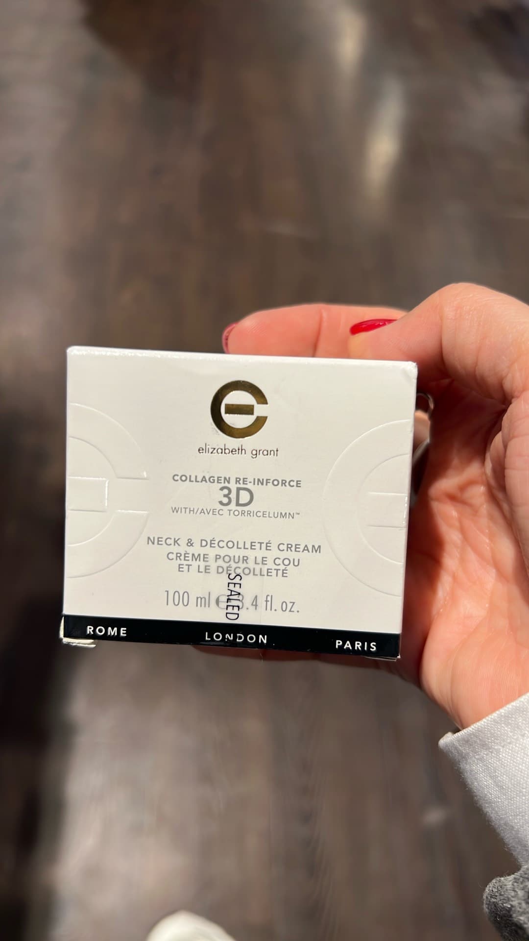 3D Neck & Décolleté Cream