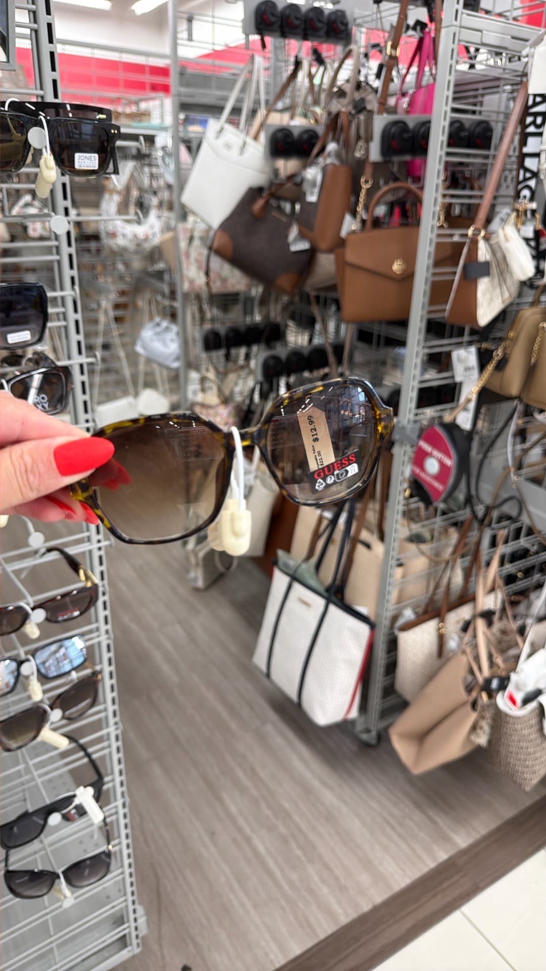 Stylish Guess Sunglasses
