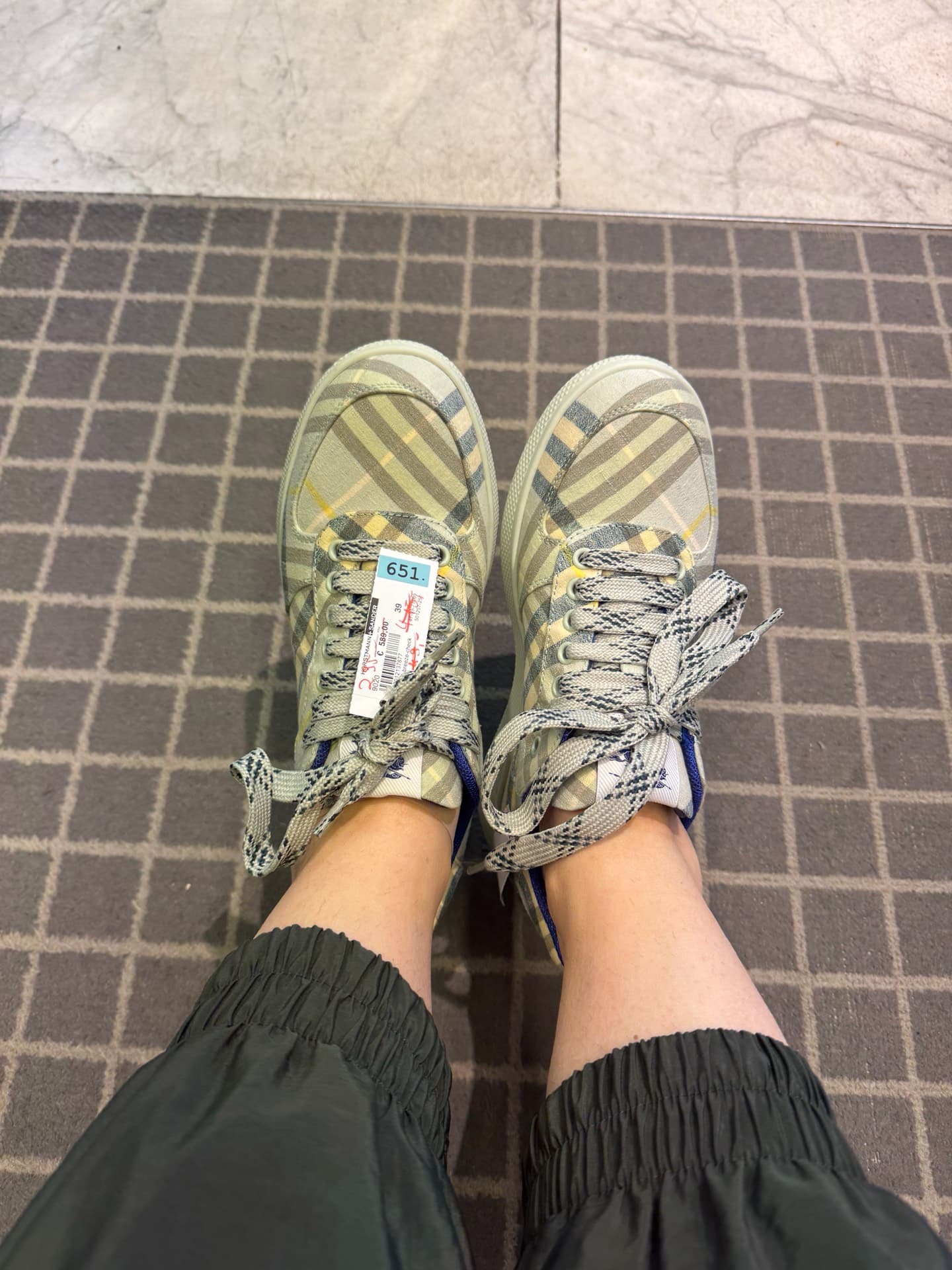 Trendy Casual Sneakers