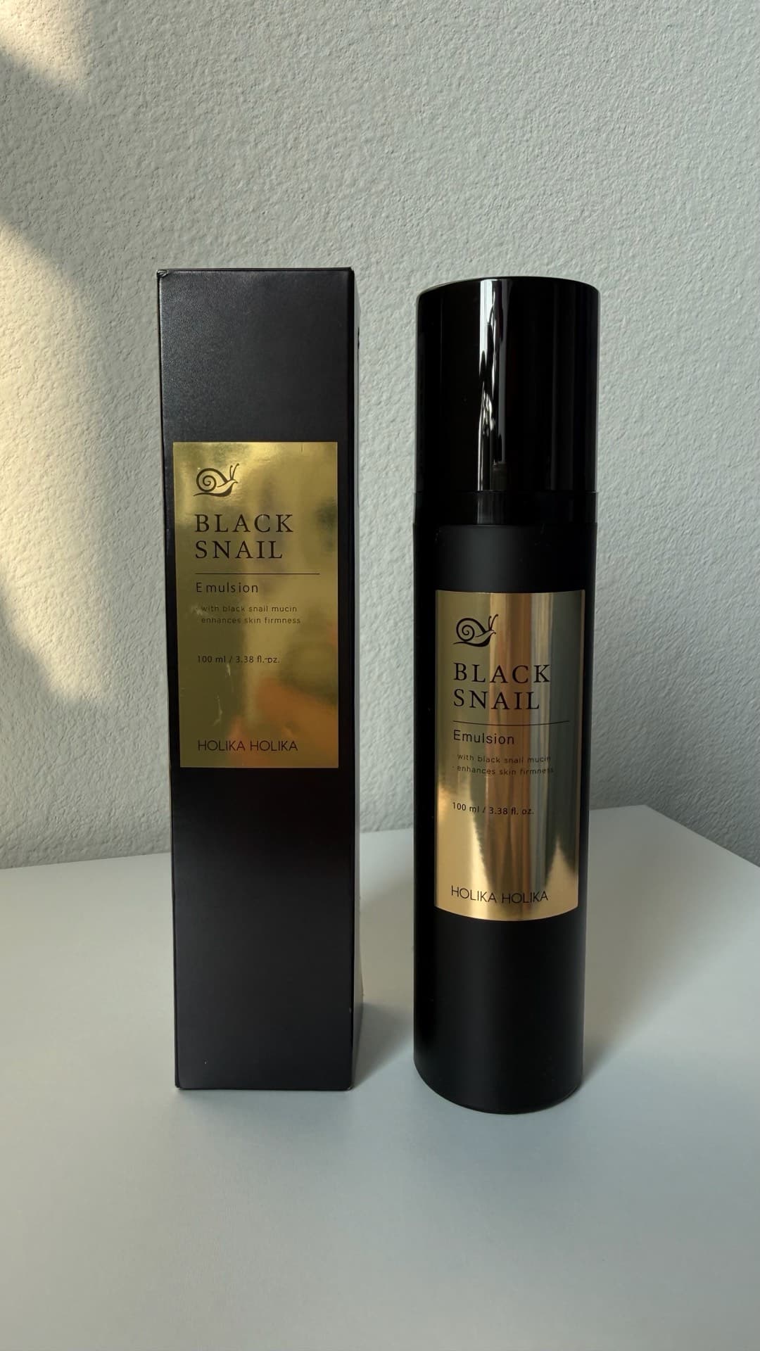 Holika Holika Black Snail Emulsion