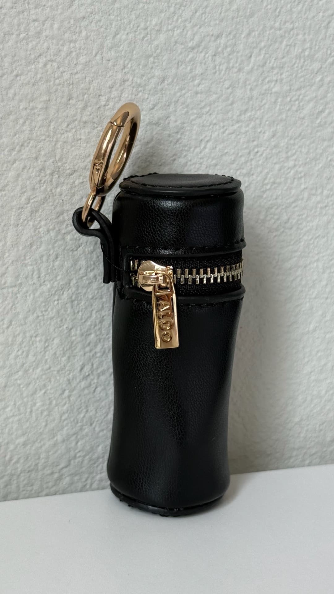 Stylish Black Keychain Holder
