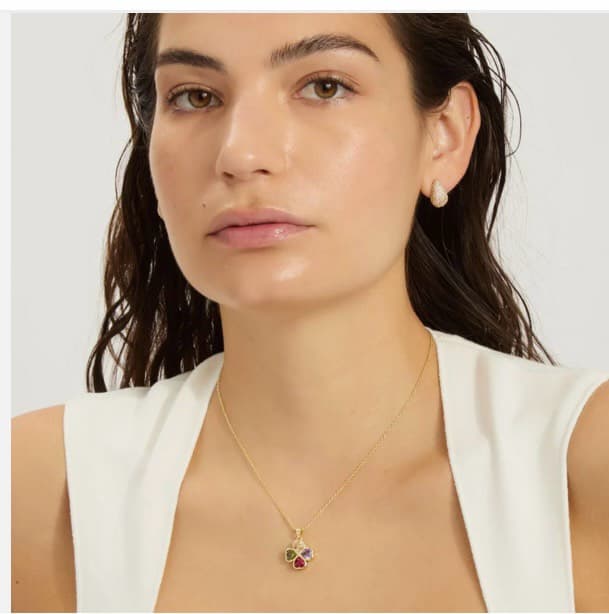 Elegant Floral Necklace